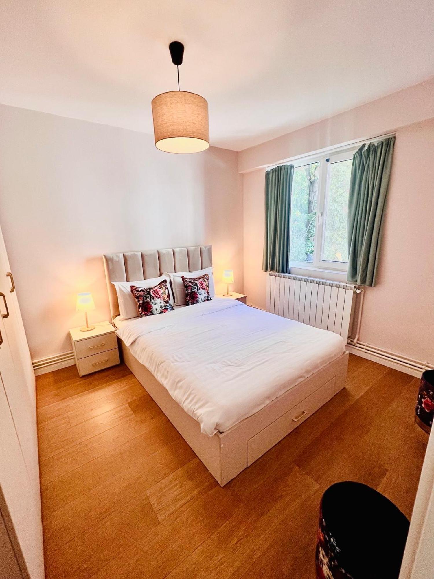 Piata Ovidiu 14 Apartment Констанца Екстериор снимка